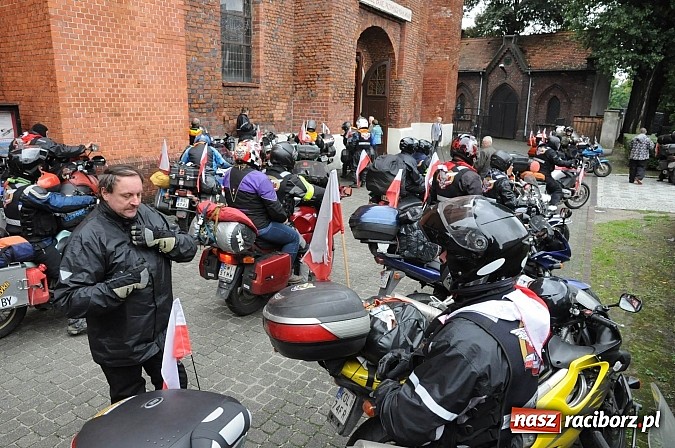 Zdjęcie w galerii na portalu naszraciborz.pl: XIII Rajd Katyński zawitał dziś do Raciborza wiadomości z regionu