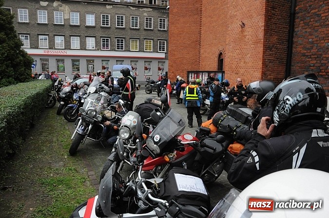 Zdjęcie w galerii na portalu naszraciborz.pl: XIII Rajd Katyński zawitał dziś do Raciborza wiadomości z regionu