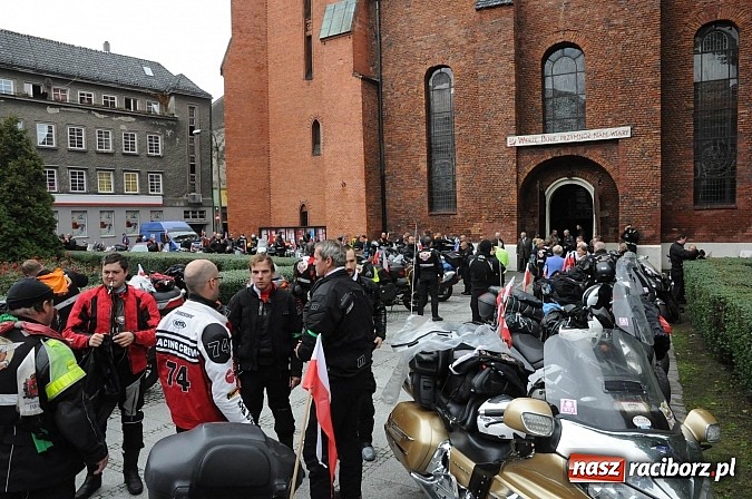 Zdjęcie w galerii na portalu naszraciborz.pl: XIII Rajd Katyński zawitał dziś do Raciborza wiadomości z regionu