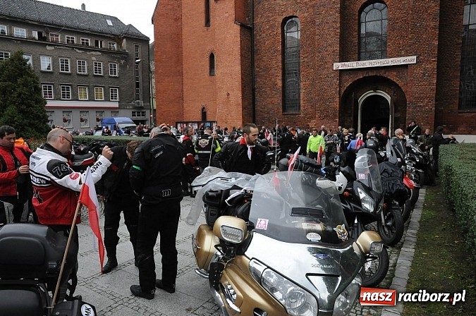Zdjęcie w galerii na portalu naszraciborz.pl: XIII Rajd Katyński zawitał dziś do Raciborza wiadomości z regionu