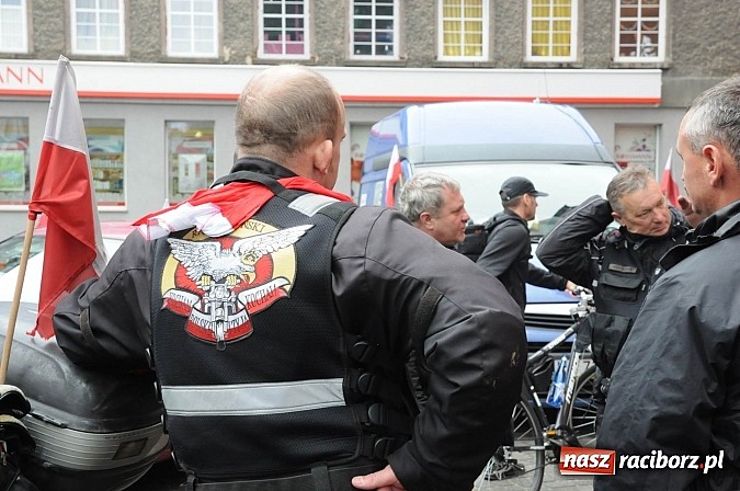 Zdjęcie w galerii na portalu naszraciborz.pl: XIII Rajd Katyński zawitał dziś do Raciborza wiadomości z regionu