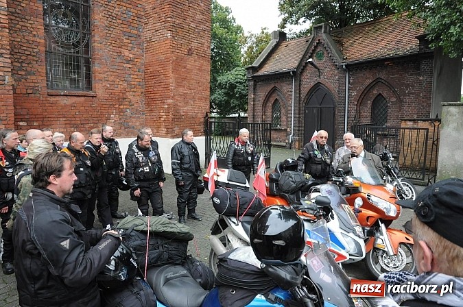 Zdjęcie w galerii na portalu naszraciborz.pl: XIII Rajd Katyński zawitał dziś do Raciborza wiadomości z regionu