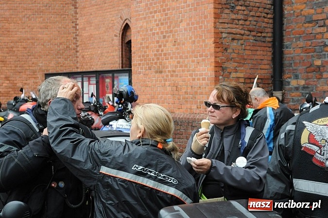 Zdjęcie w galerii na portalu naszraciborz.pl: XIII Rajd Katyński zawitał dziś do Raciborza wiadomości z regionu