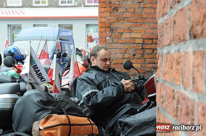 Zdjęcie w galerii na portalu naszraciborz.pl: XIII Rajd Katyński zawitał dziś do Raciborza wiadomości z regionu