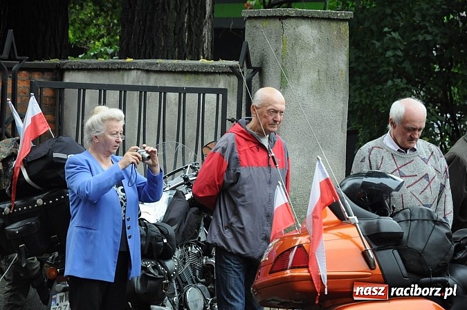 Zdjęcie w galerii na portalu naszraciborz.pl: XIII Rajd Katyński zawitał dziś do Raciborza wiadomości z regionu