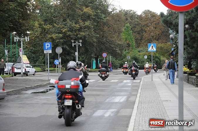 Zdjęcie w galerii na portalu naszraciborz.pl: XIII Rajd Katyński zawitał dziś do Raciborza wiadomości z regionu