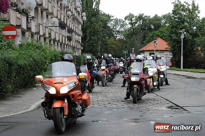 Zdjęcie w galerii na portalu naszraciborz.pl: XIII Rajd Katyński zawitał dziś do Raciborza wiadomości z regionu
