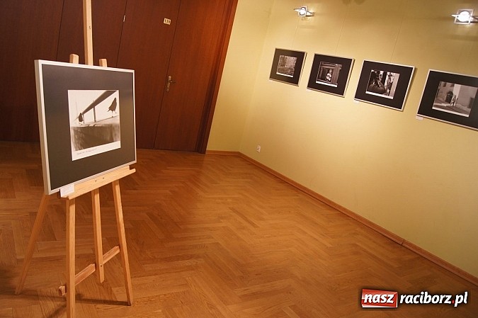 Zdjęcie w galerii na portalu naszraciborz.pl: Wystawa Słowo-Obraz-Dźwięk w RCK wiadomości z regionu