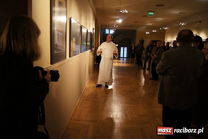 Zdjęcie w galerii na portalu naszraciborz.pl: Wystawa Słowo-Obraz-Dźwięk w RCK wiadomości z regionu