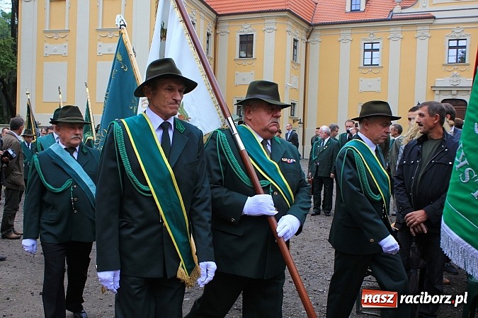 Zdjęcie w galerii na portalu naszraciborz.pl: Myśliwi świętowali dziś w Rudach 90-lecie PZŁ wiadomości z regionu