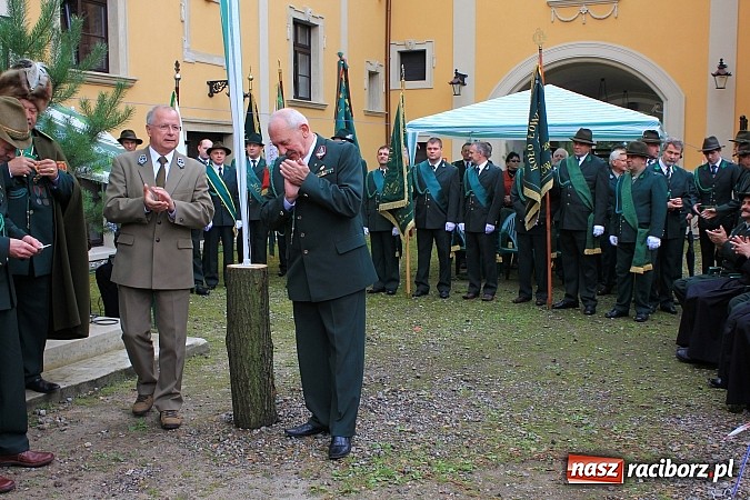 Zdjęcie w galerii na portalu naszraciborz.pl: Myśliwi świętowali dziś w Rudach 90-lecie PZŁ wiadomości z regionu