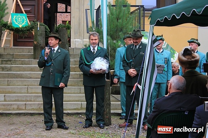Zdjęcie w galerii na portalu naszraciborz.pl: Myśliwi świętowali dziś w Rudach 90-lecie PZŁ wiadomości z regionu