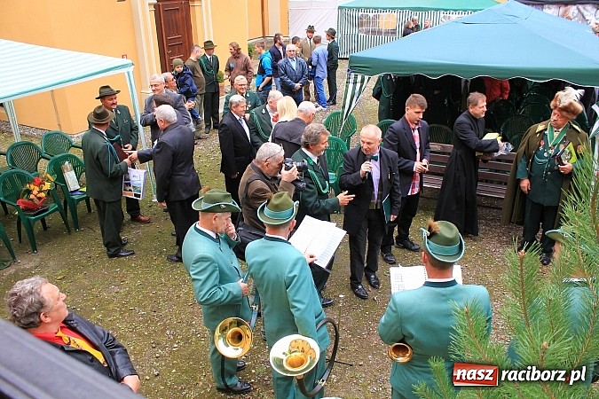 Zdjęcie w galerii na portalu naszraciborz.pl: Myśliwi świętowali dziś w Rudach 90-lecie PZŁ wiadomości z regionu