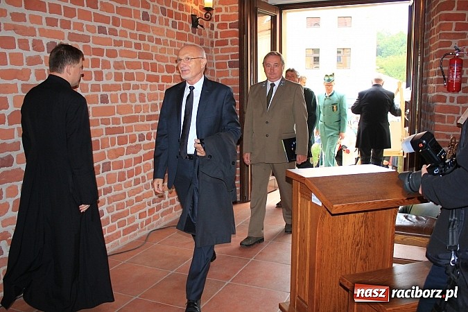 Zdjęcie w galerii na portalu naszraciborz.pl: Myśliwi świętowali dziś w Rudach 90-lecie PZŁ wiadomości z regionu