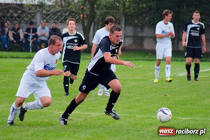 Zdjęcie w galerii na portalu naszraciborz.pl: Tworków kontra Owsiszcze. Szesnaście lat oczekiwania na remis wiadomości z regionu