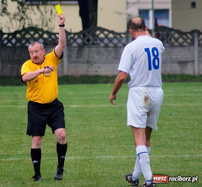 Zdjęcie w galerii na portalu naszraciborz.pl: Tworków kontra Owsiszcze. Szesnaście lat oczekiwania na remis wiadomości z regionu