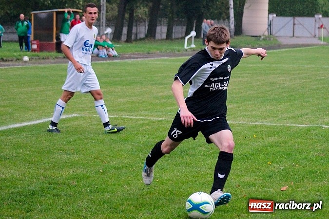 Zdjęcie w galerii na portalu naszraciborz.pl: Tworków kontra Owsiszcze. Szesnaście lat oczekiwania na remis wiadomości z regionu