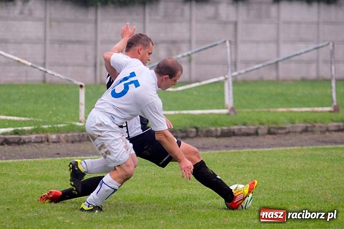 Zdjęcie w galerii na portalu naszraciborz.pl: Tworków kontra Owsiszcze. Szesnaście lat oczekiwania na remis wiadomości z regionu