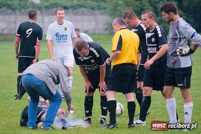 Zdjęcie w galerii na portalu naszraciborz.pl: Tworków kontra Owsiszcze. Szesnaście lat oczekiwania na remis wiadomości z regionu