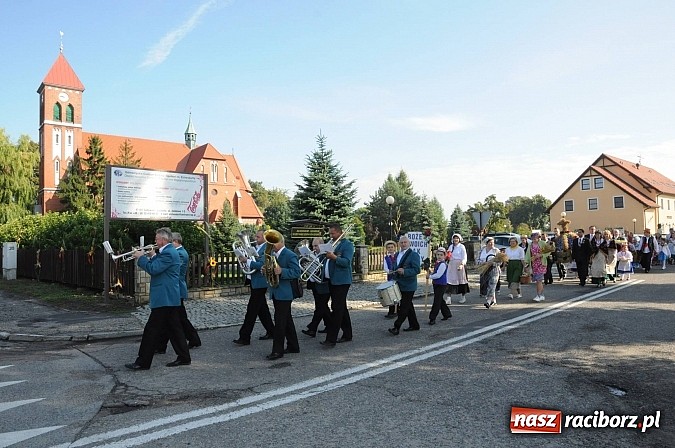 Zdjęcie w galerii na portalu naszraciborz.pl: Łubowice 2013 - święto plonów w rodzinnej miejscowości Josepha von Eichendorffa wiadomości z regionu