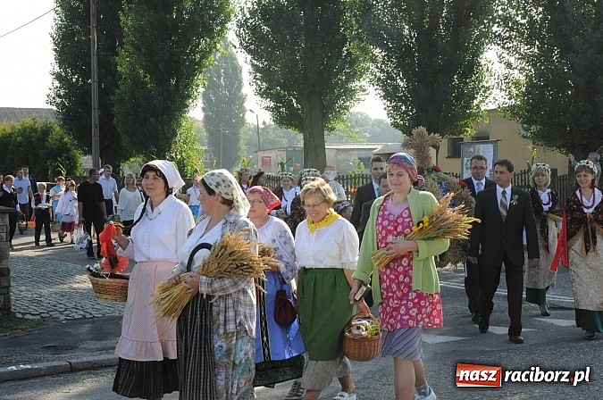 Zdjęcie w galerii na portalu naszraciborz.pl: Łubowice 2013 - święto plonów w rodzinnej miejscowości Josepha von Eichendorffa wiadomości z regionu