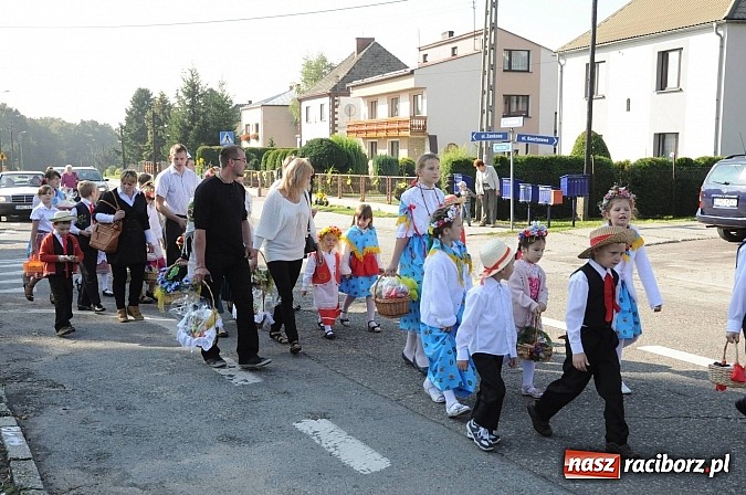 Zdjęcie w galerii na portalu naszraciborz.pl: Łubowice 2013 - święto plonów w rodzinnej miejscowości Josepha von Eichendorffa wiadomości z regionu