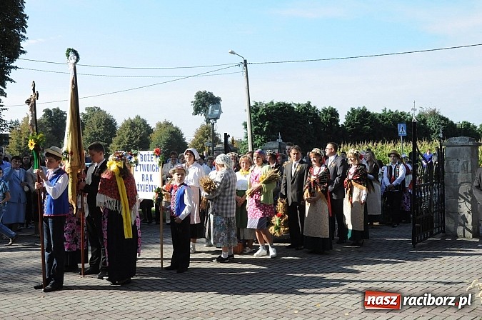 Zdjęcie w galerii na portalu naszraciborz.pl: Łubowice 2013 - święto plonów w rodzinnej miejscowości Josepha von Eichendorffa wiadomości z regionu
