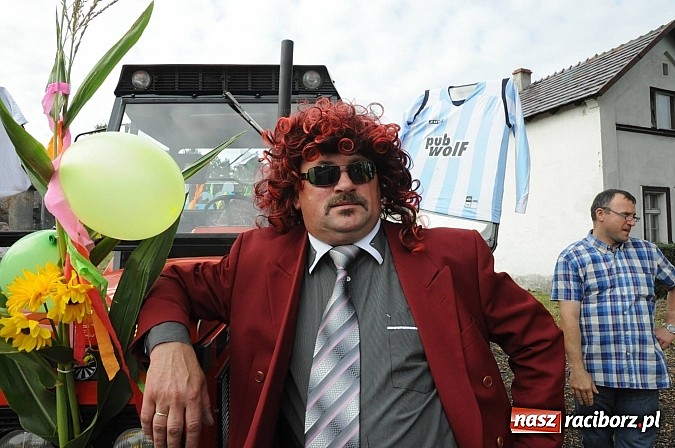 Zdjęcie w galerii na portalu naszraciborz.pl: VIP-y i specjalna ochrona na dożynkach w Pawłowie wiadomości z regionu