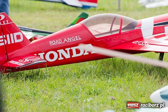 Zdjęcie w galerii na portalu naszraciborz.pl: Raciborskie air-show z dużą frekwencją wiadomości z regionu