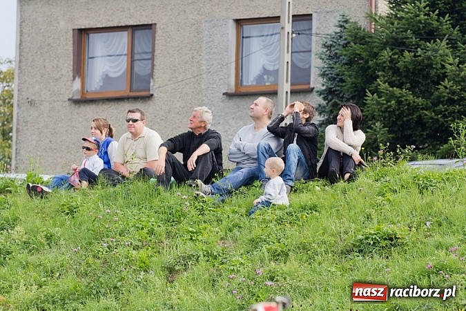 Zdjęcie w galerii na portalu naszraciborz.pl: Raciborskie air-show z dużą frekwencją wiadomości z regionu