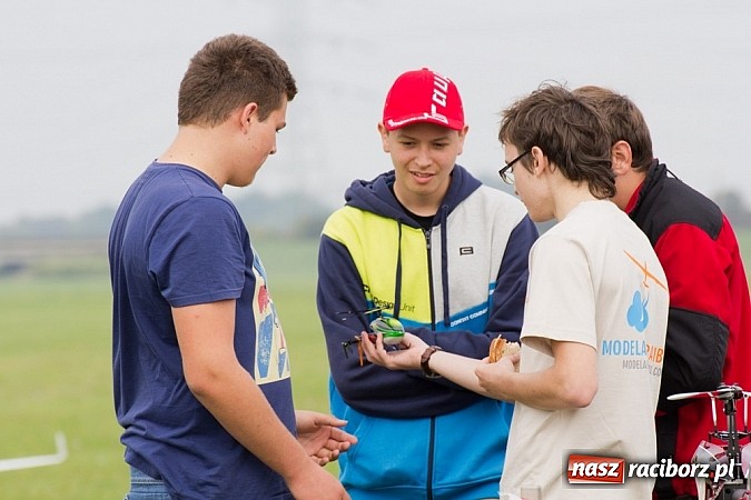 Zdjęcie w galerii na portalu naszraciborz.pl: Raciborskie air-show z dużą frekwencją wiadomości z regionu