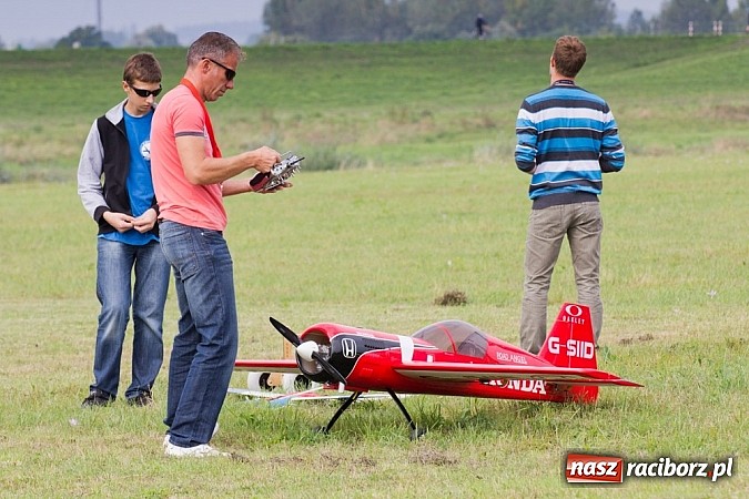 Zdjęcie w galerii na portalu naszraciborz.pl: Raciborskie air-show z dużą frekwencją wiadomości z regionu