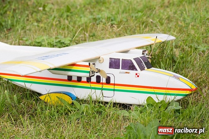 Zdjęcie w galerii na portalu naszraciborz.pl: Raciborskie air-show z dużą frekwencją wiadomości z regionu