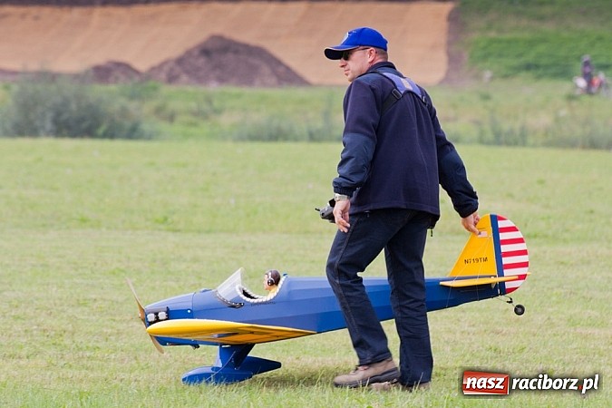 Zdjęcie w galerii na portalu naszraciborz.pl: Raciborskie air-show z dużą frekwencją wiadomości z regionu