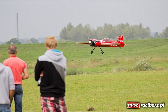 Zdjęcie w galerii na portalu naszraciborz.pl: Raciborskie air-show z dużą frekwencją wiadomości z regionu