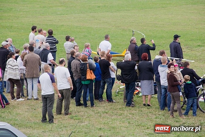 Zdjęcie w galerii na portalu naszraciborz.pl: Raciborskie air-show z dużą frekwencją wiadomości z regionu