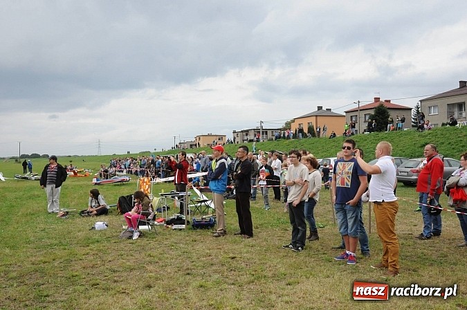 Zdjęcie w galerii na portalu naszraciborz.pl: Raciborskie air-show z dużą frekwencją wiadomości z regionu