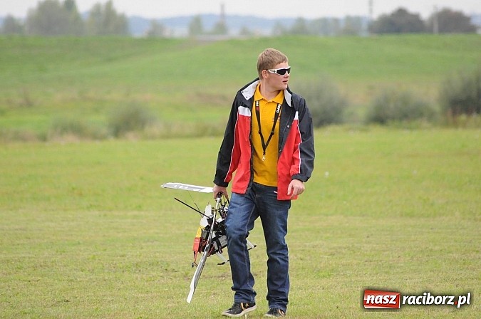 Zdjęcie w galerii na portalu naszraciborz.pl: Raciborskie air-show z dużą frekwencją wiadomości z regionu