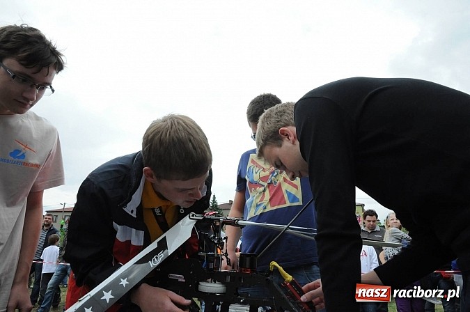 Zdjęcie w galerii na portalu naszraciborz.pl: Raciborskie air-show z dużą frekwencją wiadomości z regionu