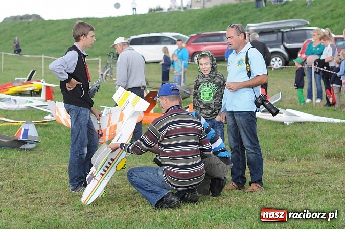Zdjęcie w galerii na portalu naszraciborz.pl: Raciborskie air-show z dużą frekwencją wiadomości z regionu