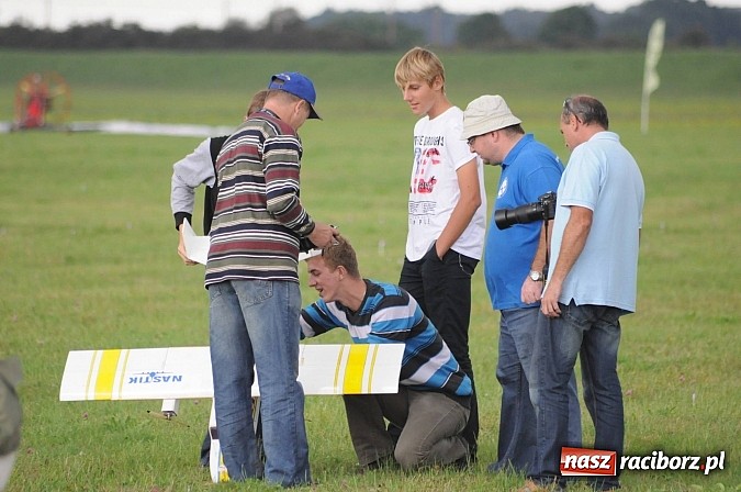 Zdjęcie w galerii na portalu naszraciborz.pl: Raciborskie air-show z dużą frekwencją wiadomości z regionu