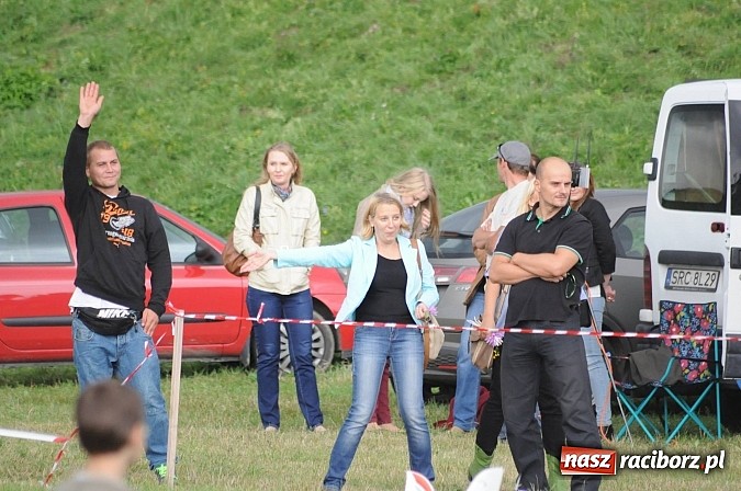 Zdjęcie w galerii na portalu naszraciborz.pl: Raciborskie air-show z dużą frekwencją wiadomości z regionu