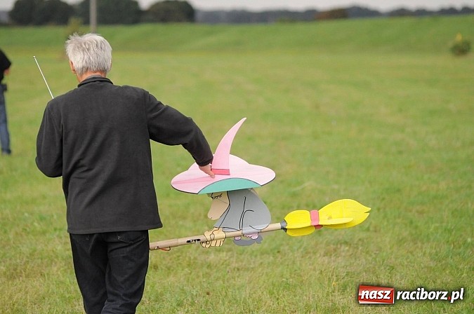 Zdjęcie w galerii na portalu naszraciborz.pl: Raciborskie air-show z dużą frekwencją wiadomości z regionu