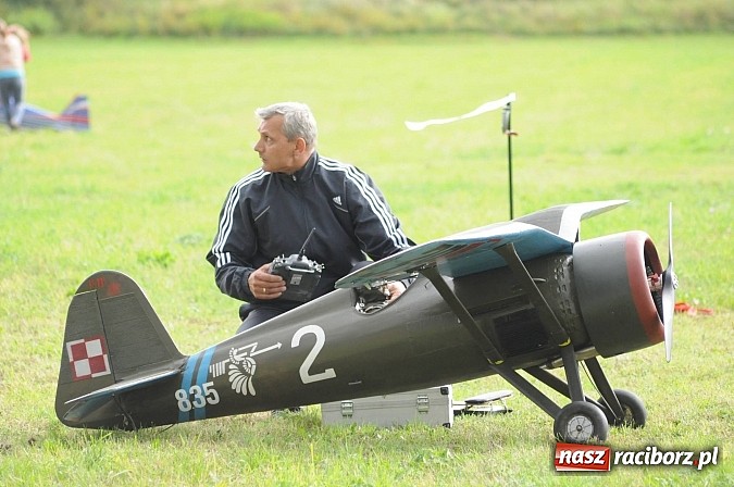 Zdjęcie w galerii na portalu naszraciborz.pl: Raciborskie air-show z dużą frekwencją wiadomości z regionu