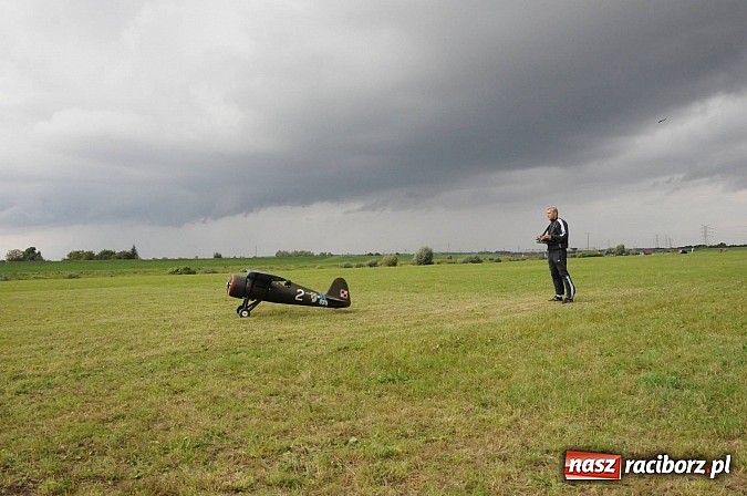 Zdjęcie w galerii na portalu naszraciborz.pl: Raciborskie air-show z dużą frekwencją wiadomości z regionu