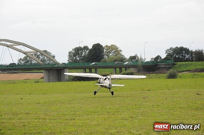 Zdjęcie w galerii na portalu naszraciborz.pl: Raciborskie air-show z dużą frekwencją wiadomości z regionu