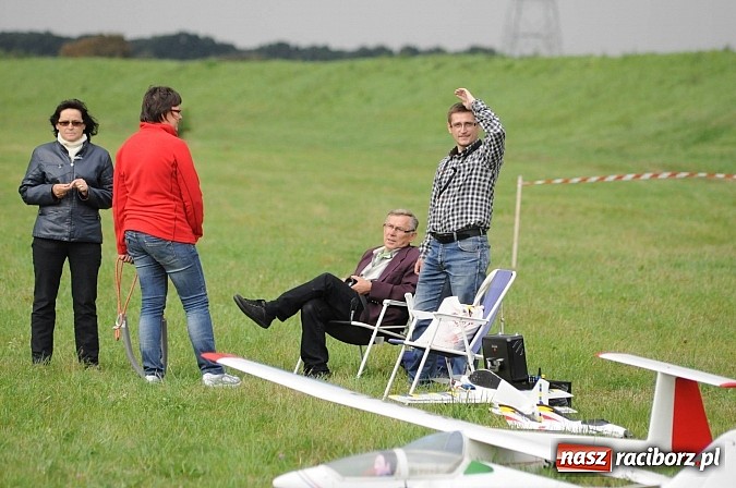 Zdjęcie w galerii na portalu naszraciborz.pl: Raciborskie air-show z dużą frekwencją wiadomości z regionu