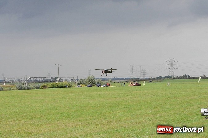 Zdjęcie w galerii na portalu naszraciborz.pl: Raciborskie air-show z dużą frekwencją wiadomości z regionu