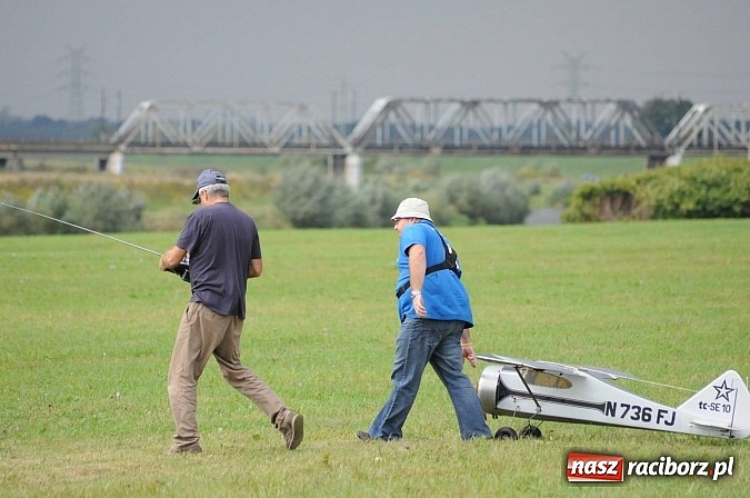Zdjęcie w galerii na portalu naszraciborz.pl: Raciborskie air-show z dużą frekwencją wiadomości z regionu