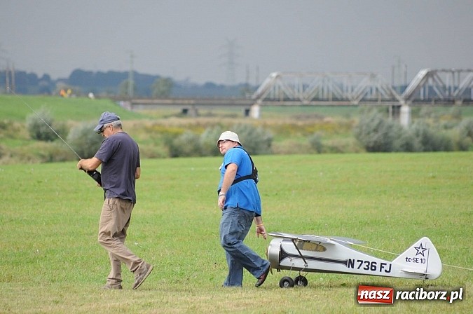 Zdjęcie w galerii na portalu naszraciborz.pl: Raciborskie air-show z dużą frekwencją wiadomości z regionu